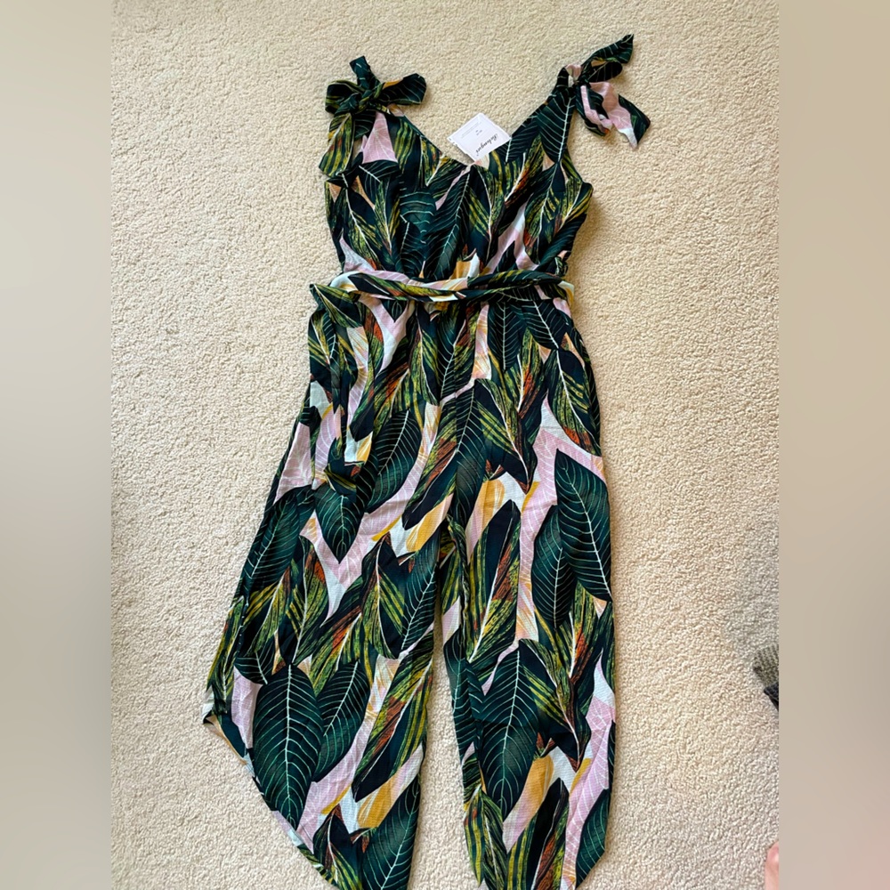 Belongsci jumpsuit. Size M. Elastic waist with tie belt.  New with tags